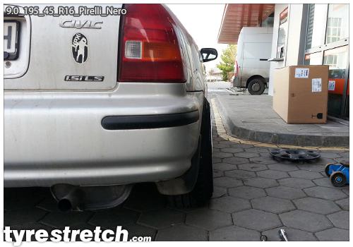 An example of tyre stretch: 195/45 R16 on 9.0J – PIRELLI