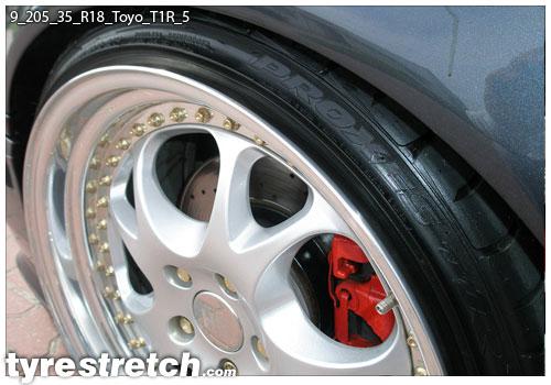 An example of tyre stretch: 205/35 R18 on 9.0J – TOYO