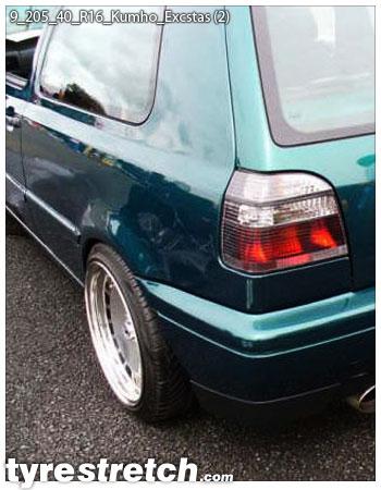 An example of tyre stretch: 205/40 R16 on 9.0J – KUMHO