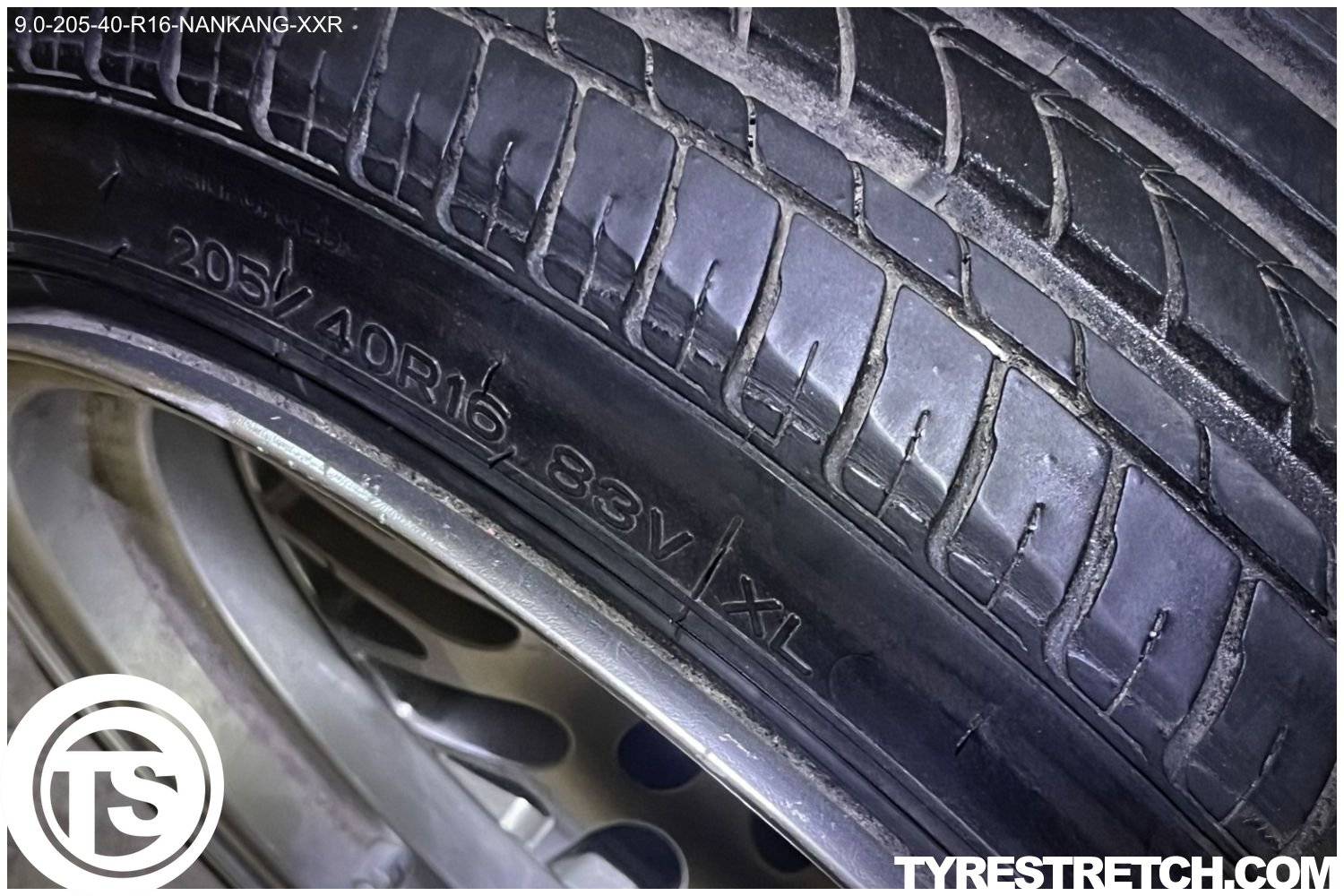An example of tyre stretch: 205/40 R16 on 9.0J – NANKANG (XXR)