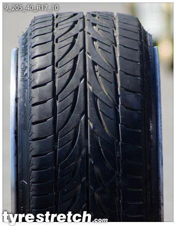 An example of tyre stretch: 205/40 R17 on 9.0J