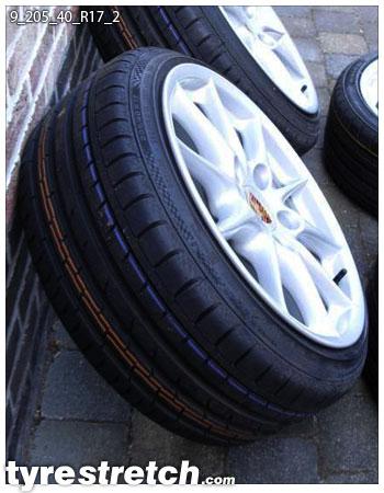 An example of tyre stretch: 205/40 R17 on 9.0J