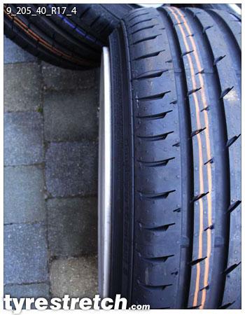 An example of tyre stretch: 205/40 R17 on 9.0J