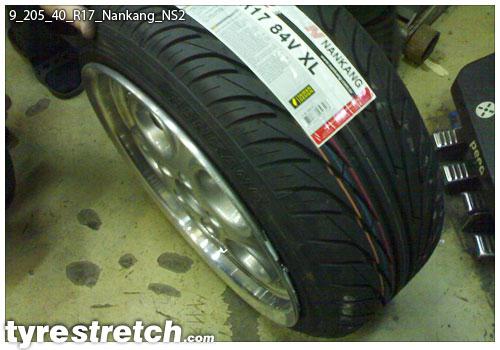 An example of tyre stretch: 205/40 R17 on 9.0J – NANKANG