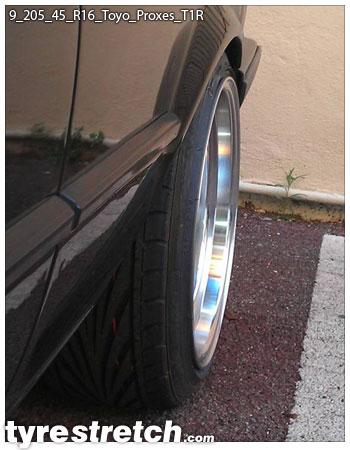 An example of tyre stretch: 205/45 R16 on 9.0J – TOYO