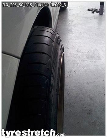 An example of tyre stretch: 205/50 R15 on 9.0J – BRIDGESTONE