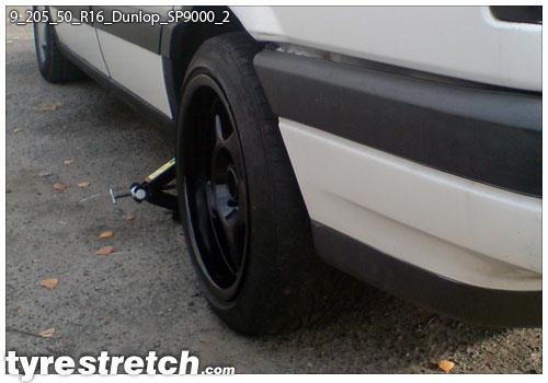 An example of tyre stretch: 205/50 R16 on 9.0J – DUNLOP
