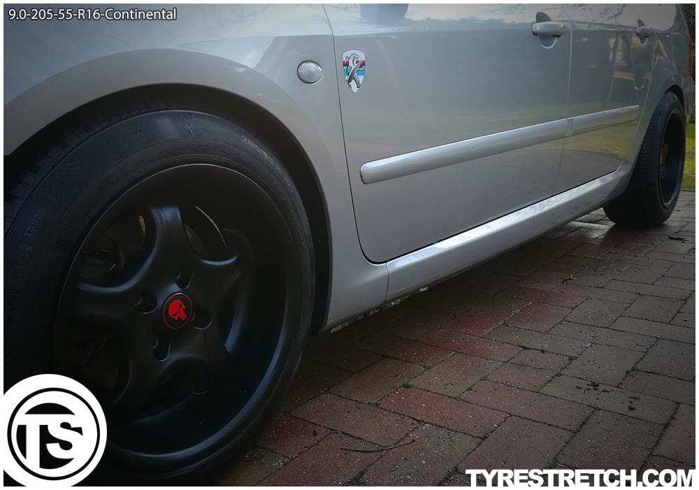 An example of tyre stretch: 205/55 R16 on 9.0J – CONTINENTAL