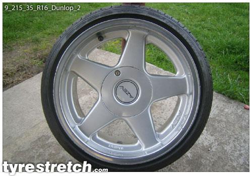 An example of tyre stretch: 215/35 R16 on 9.0J – DUNLOP