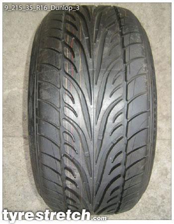 An example of tyre stretch: 215/35 R16 on 9.0J – DUNLOP