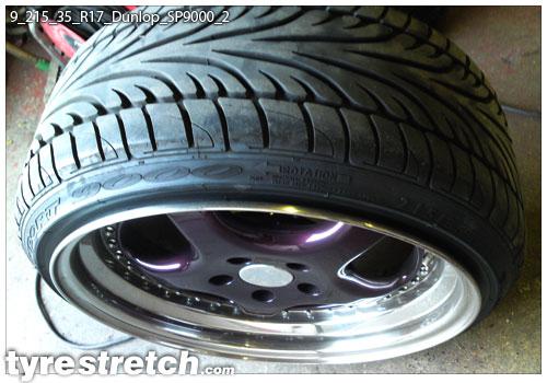 An example of tyre stretch: 215/35 R17 on 9.0J – DUNLOP
