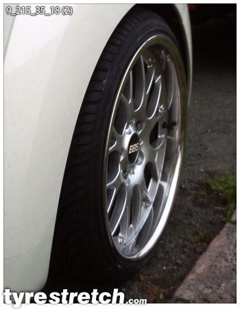 An example of tyre stretch: 215/35 R18 on 9.0J