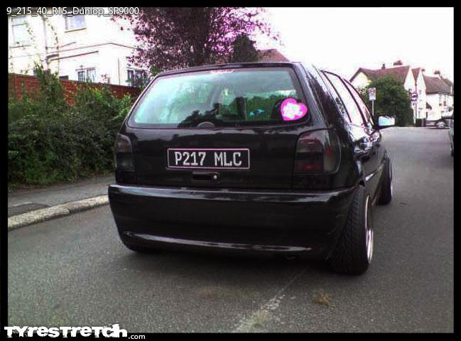 An example of tyre stretch: 215/40 R15 on 9.0J – DUNLOP