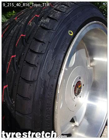 An example of tyre stretch: 215/40 R16 on 9.0J – TOYO