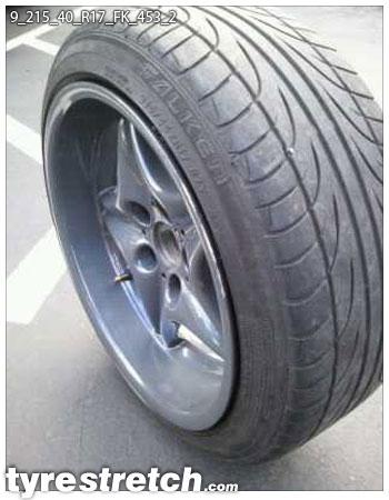 An example of tyre stretch: 215/40 R17 on 9.0J