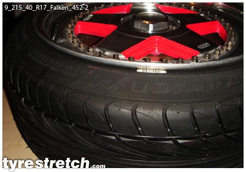 An example of tyre stretch: 215/40 R17 on 9.0J – FALKEN