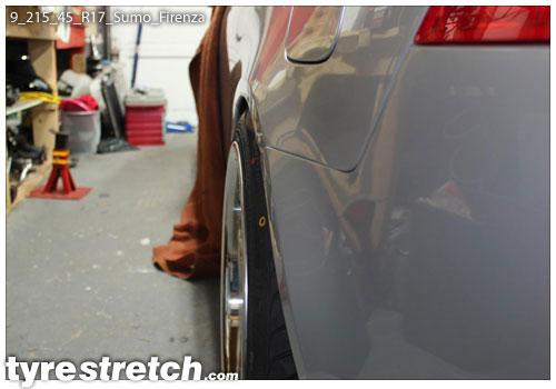 An example of tyre stretch: 215/45 R17 on 9.0J – SUMO