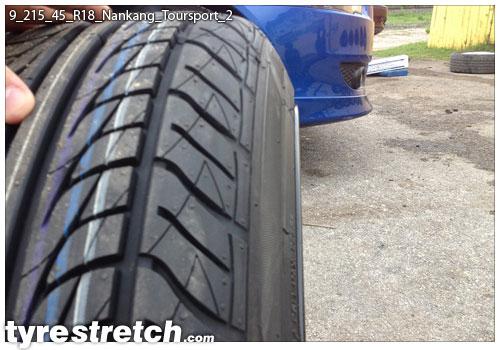 An example of tyre stretch: 215/45 R18 on 9.0J – NANKANG