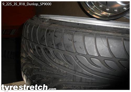 An example of tyre stretch: 225/35 R18 on 9.0J – DUNLOP