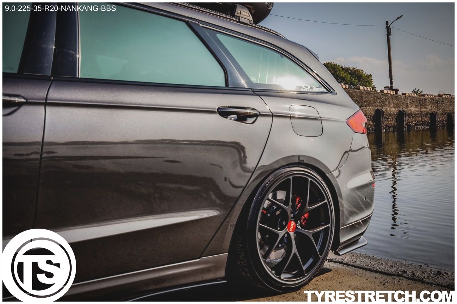 An example of tyre stretch: 225/35 R20 on 9.0J – NANKANG (BBS)