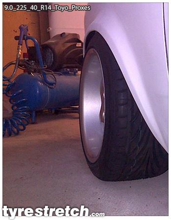An example of tyre stretch: 225/40 R14 on 9.0J – TOYO