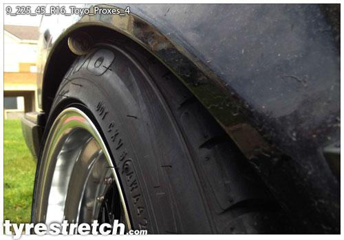 An example of tyre stretch: 225/45 R16 on 9.0J – TOYO