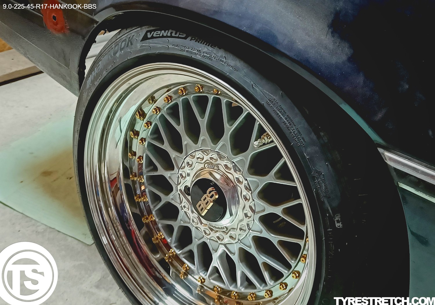 An example of tyre stretch: 225/45 R17 on 9.0J – HANKOOK (BBS)