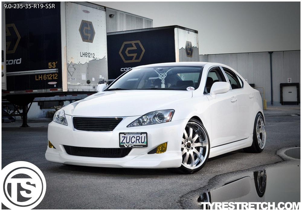 An example of tyre stretch: 235/35 R19 on 9.0J (SSR)