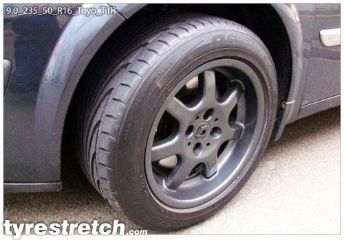 An example of tyre stretch: 235/50 R16 on 9.0J – TOYO