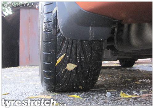 An example of tyre stretch: 245/35 R16 on 9.0J