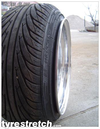 An example of tyre stretch: 185/45 R15 on 9.5J