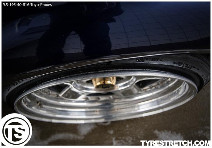 An example of tyre stretch: 195/40 R16 on 9.5J – TOYO