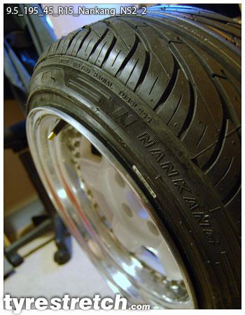 An example of tyre stretch: 195/45 R15 on 9.5J – NANKANG