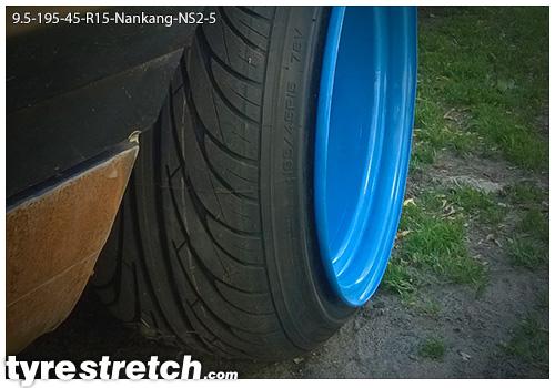 An example of tyre stretch: 195/45 R15 on 9.5J – NANKANG