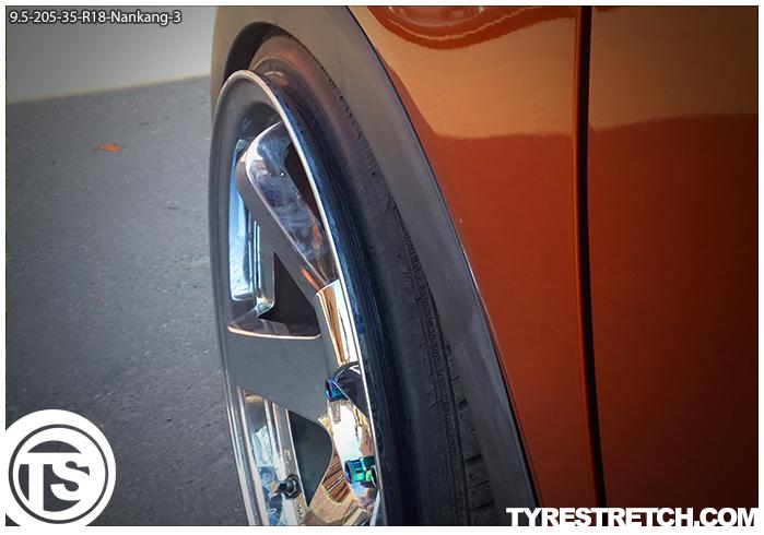 An example of tyre stretch: 205/35 R18 on 9.5J – NANKANG