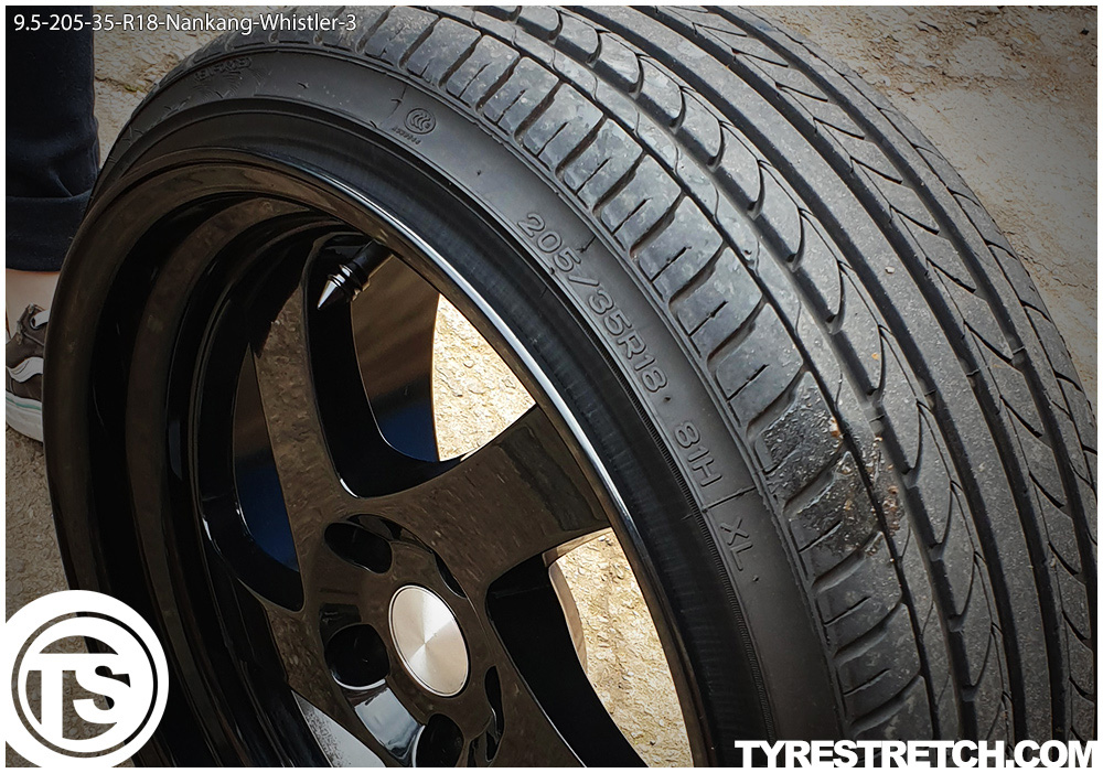 An example of tyre stretch: 205/35 R18 on 9.5J – NANKANG (WHISTLER)