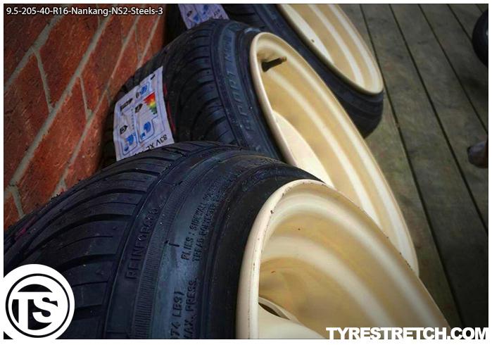 An example of tyre stretch: 205/40 R16 on 9.5J – NANKANG (STEELS)