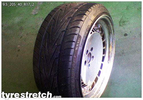 An example of tyre stretch: 205/40 R17 on 9.5J