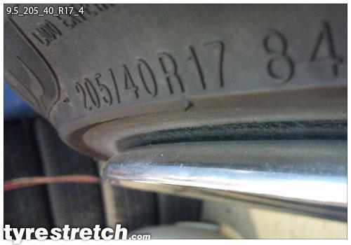 An example of tyre stretch: 205/40 R17 on 9.5J