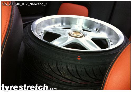 An example of tyre stretch: 205/40 R17 on 9.5J – NANKANG