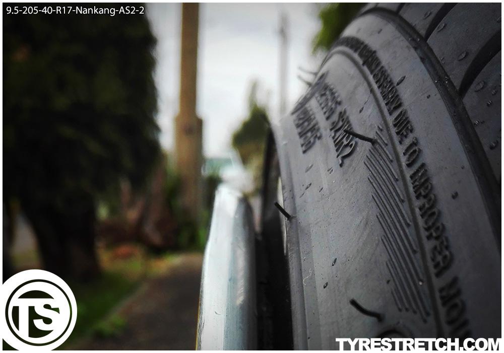 An example of tyre stretch: 205/40 R17 on 9.5J – NANKANG