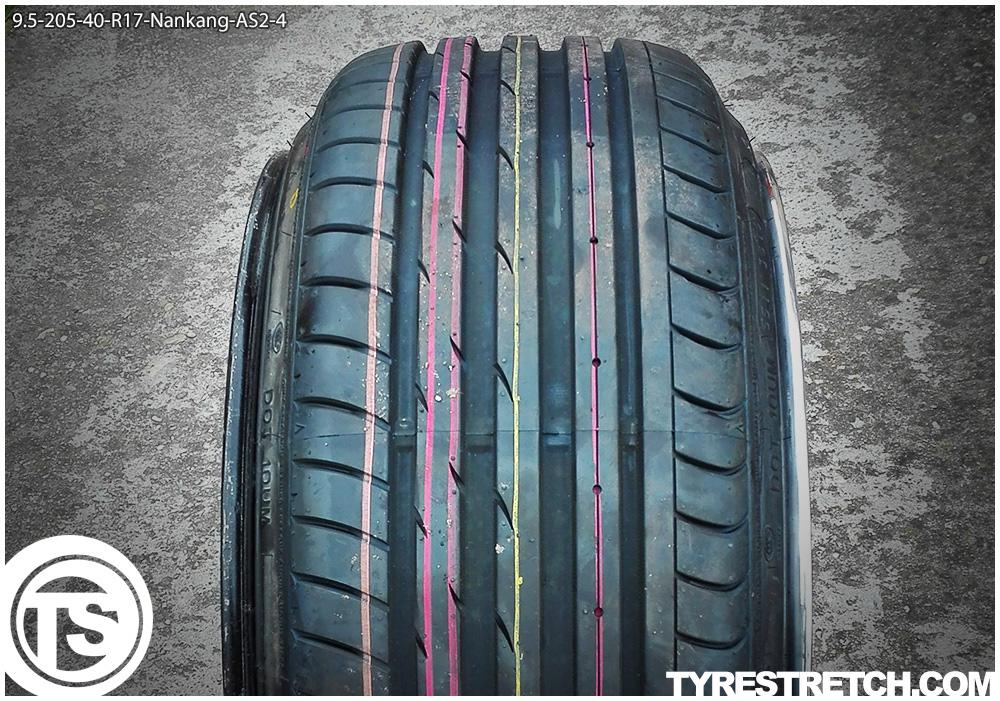 An example of tyre stretch: 205/40 R17 on 9.5J – NANKANG