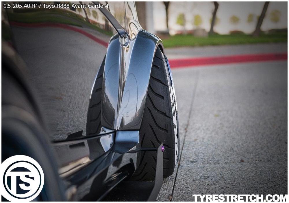 An example of tyre stretch: 205/40 R17 on 9.5J – TOYO (AVANT GARDE)