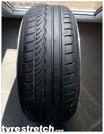 An example of tyre stretch: 205/40 R18 on 9.5J – DUNLOP