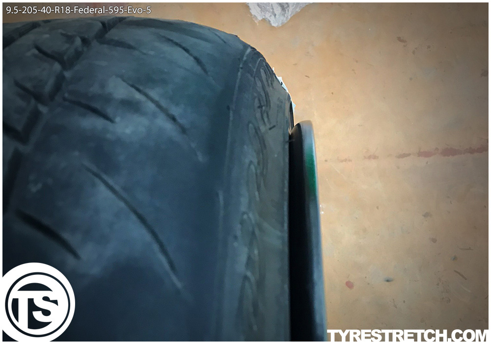 An example of tyre stretch: 205/40 R18 on 9.5J – FEDERAL