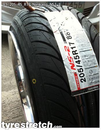 An example of tyre stretch: 205/45 R17 on 9.5J – NANKANG