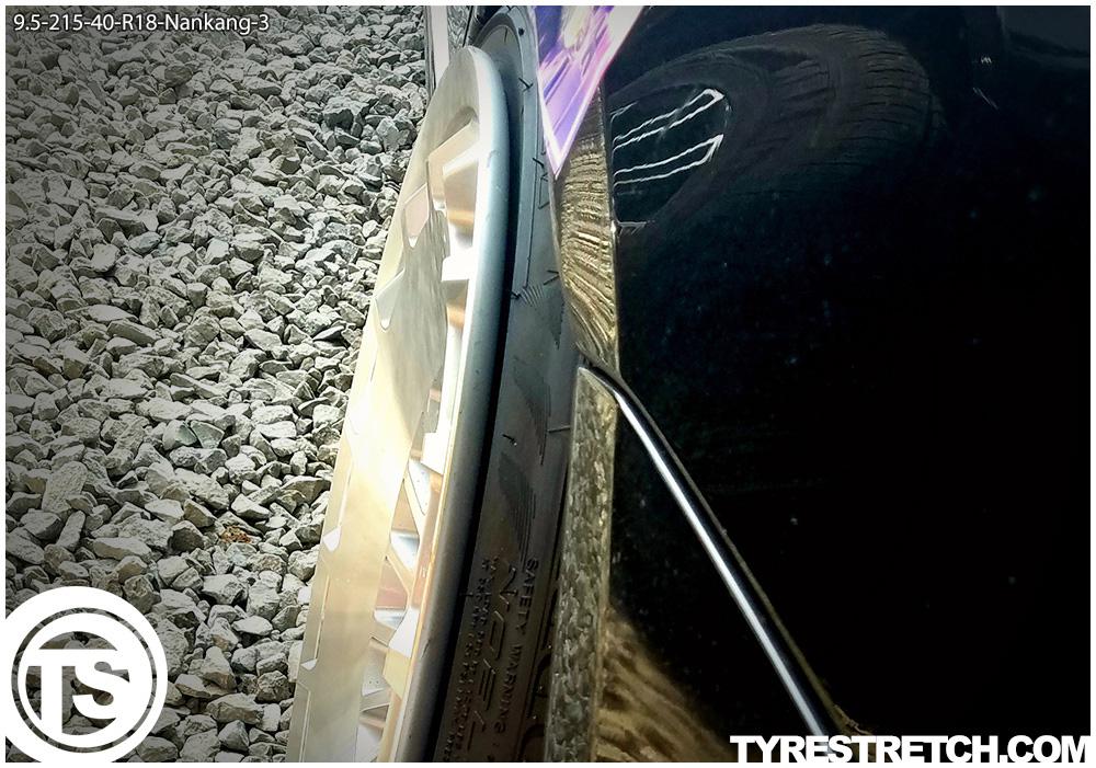 An example of tyre stretch: 215/40 R18 on 9.5J – NANKANG