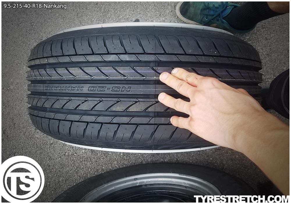 An example of tyre stretch: 215/40 R18 on 9.5J – NANKANG