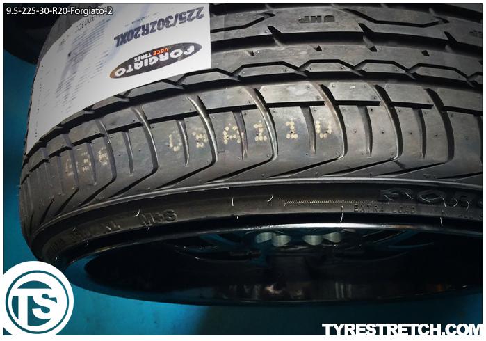 An example of tyre stretch: 225/30 R20 on 9.5J – FORGIATO