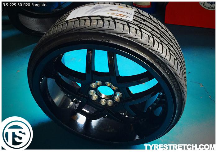 An example of tyre stretch: 225/30 R20 on 9.5J – FORGIATO